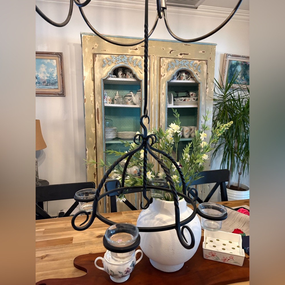 PartyLite Black Metal Candle Holder chandelier